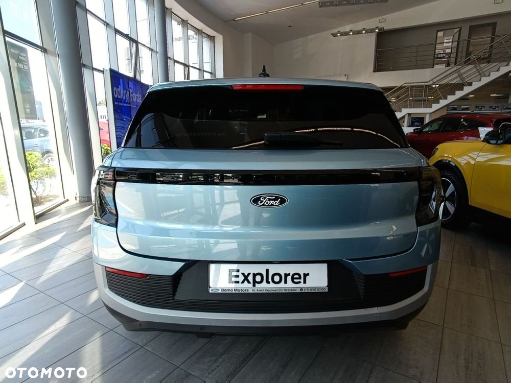 Ford Explorer - 6