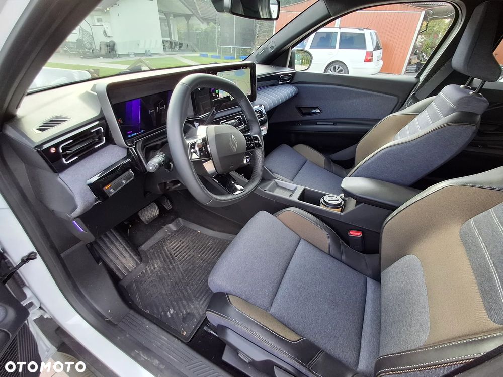Renault 5 E-Tech Techno 150 Comfort Range - 9