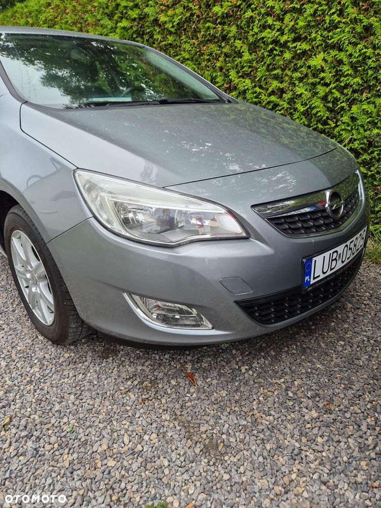 Opel Astra - 4