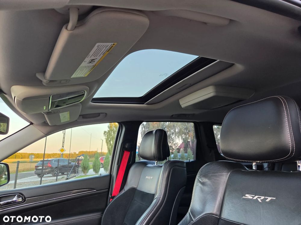Jeep Grand Cherokee 6.4 V8 SRT8 - 32