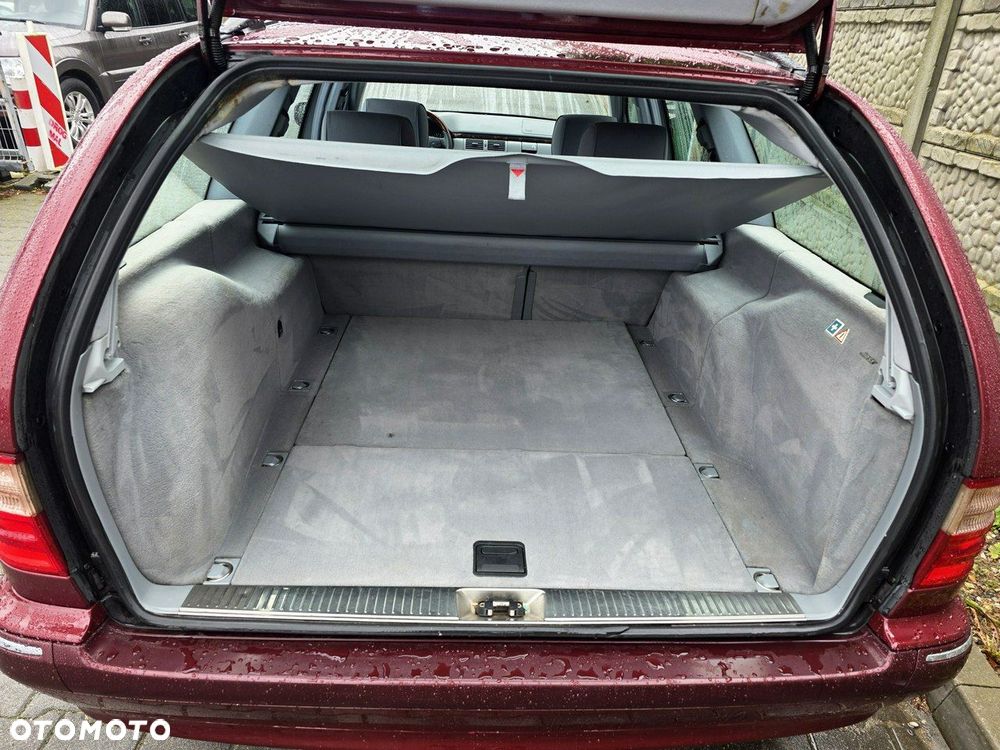 Mercedes-Benz Klasa E - 29