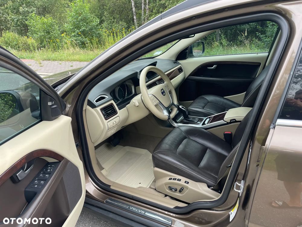 Volvo XC 70 T6 AWD Momentum - 14