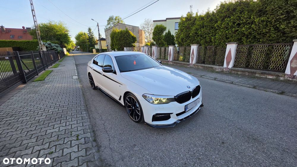 BMW Seria 5 520d M Sport - 3