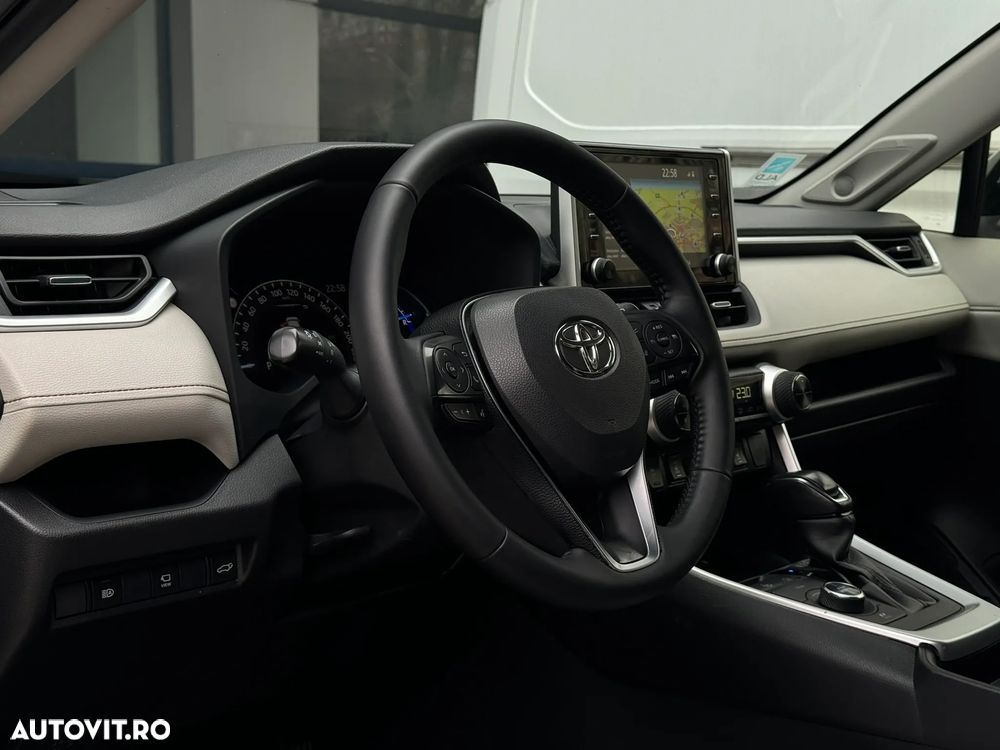 Toyota RAV4 2.5 4x4 Lounge - 17