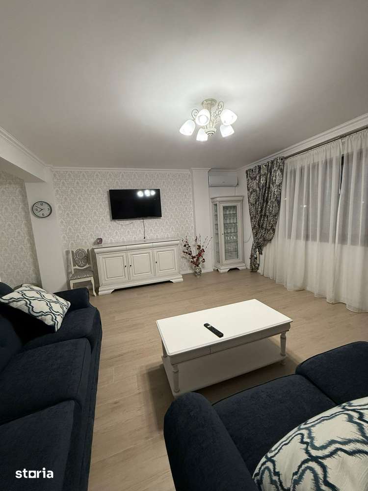 Apartament cu 3 camere decomandate, Scheia — fotografia 1