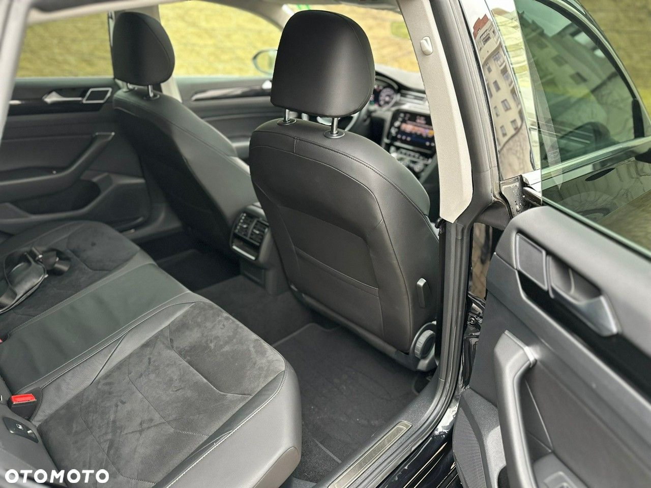 Volkswagen Arteon 2.0 TDI SCR DSG Elegance - 10