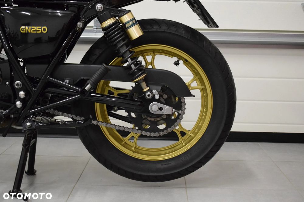 Suzuki GN - 8