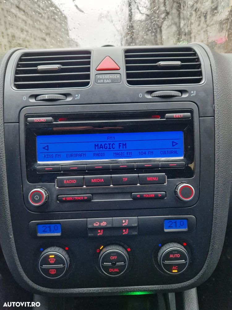 Volkswagen Golf 1.6 Highline - 4