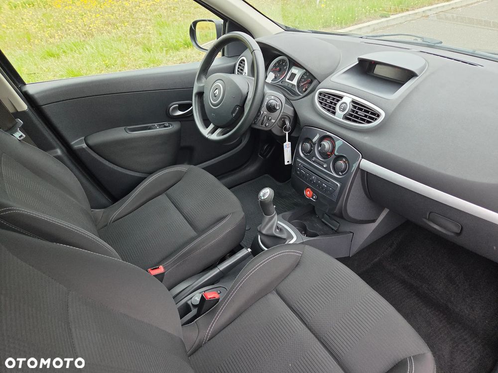 Renault Clio 1.2 16V 75 nightDay - 14
