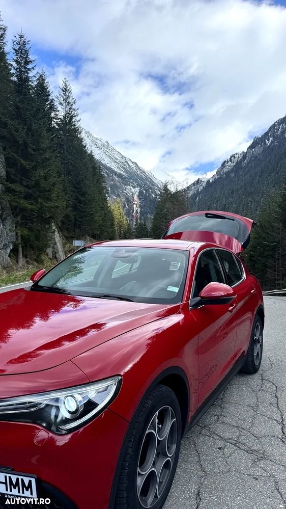 Alfa Romeo Stelvio 2.0 Turbo AWD AT8 Veloce - 30