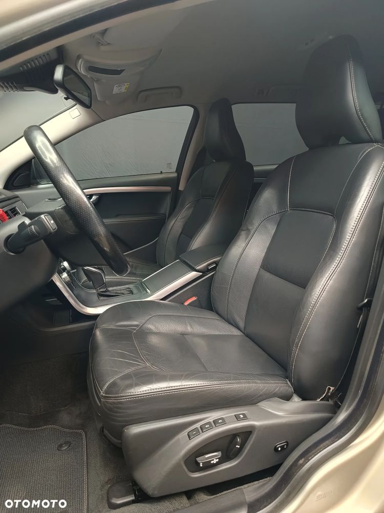 Volvo XC 70 - 20