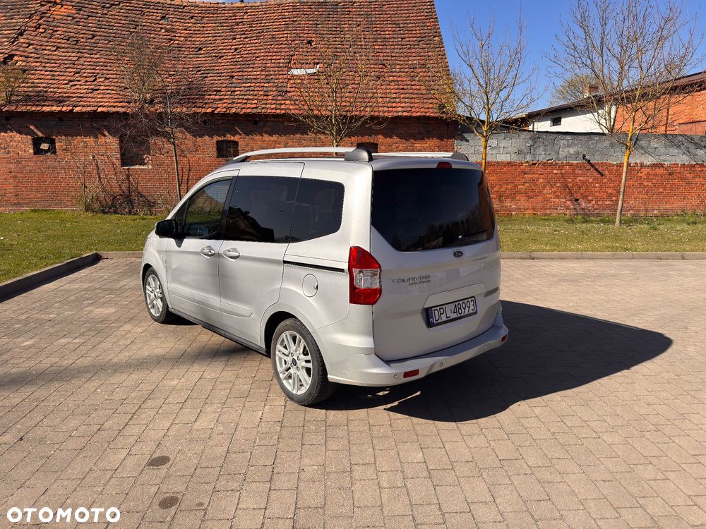Ford Tourneo Courier 1.5 TDCi Titanium - 5