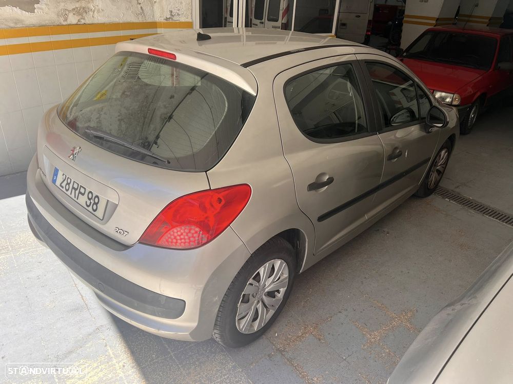 Peugeot 207 70 HDi FAP Filou - 2