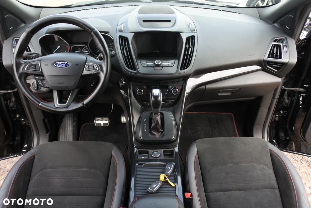 Ford Kuga 2.0 TDCi 4x4 ST-Line - 16