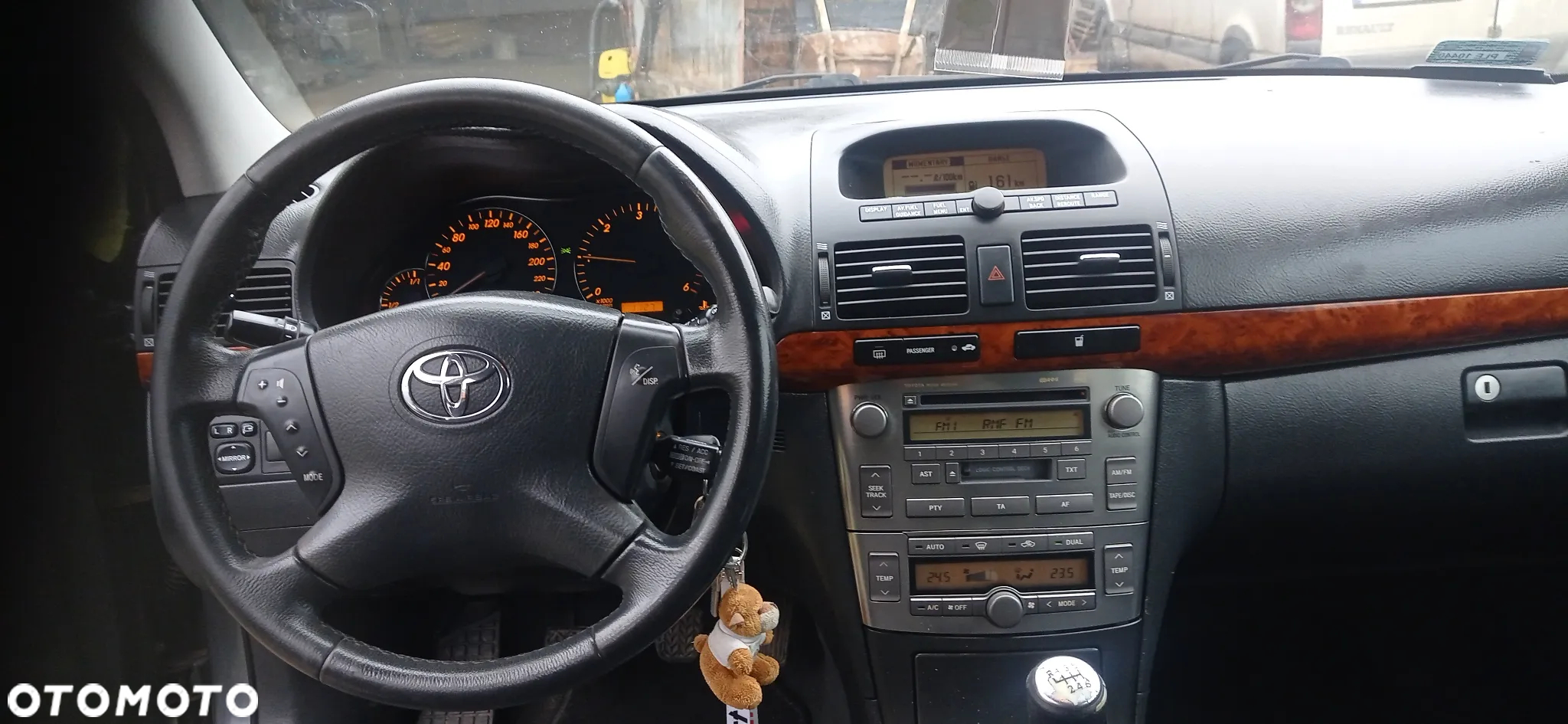 Toyota Avensis - 9