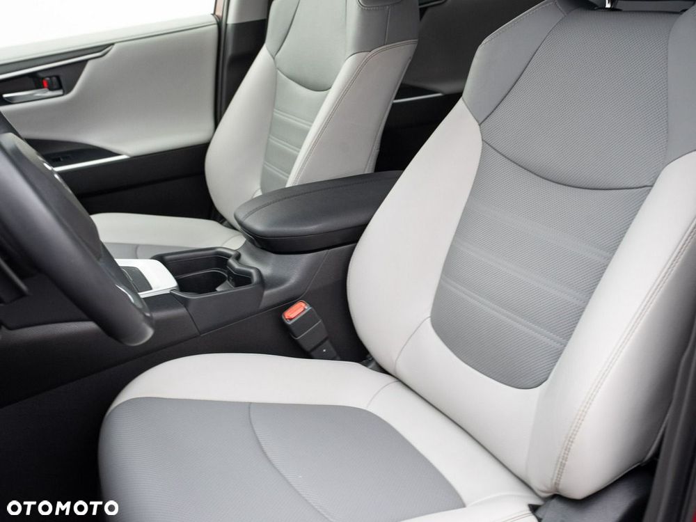 Toyota RAV4 - 12