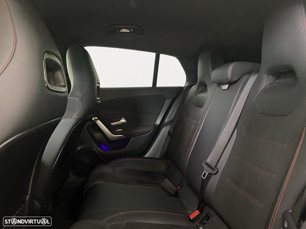 Mercedes-Benz CLA 180 d Shooting Brake AMG Line Aut. - 13