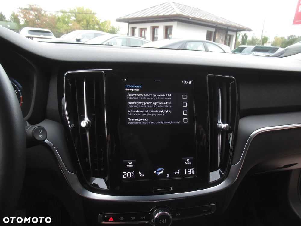 Volvo V60 T4 Momentum - 28