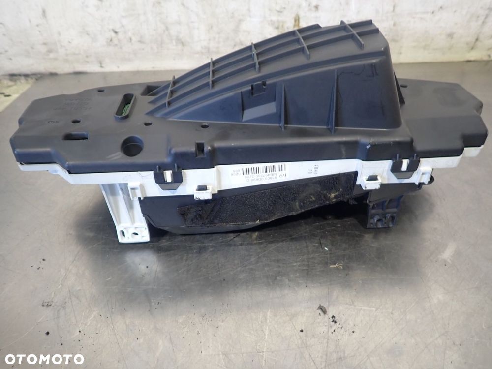 LICZNIK TOYOTA YARIS II 83800-0D690-D - 4