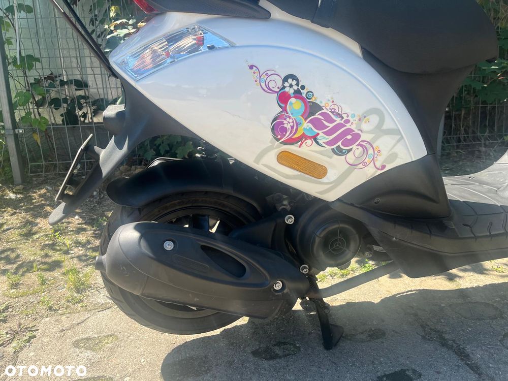 Piaggio ZIP - 4