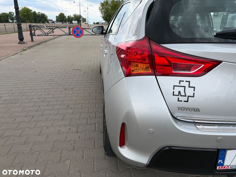 Toyota Auris 2.0 D-4D Premium Comfort - 13