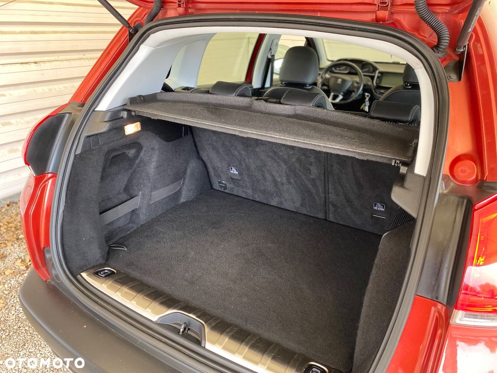 Peugeot 2008 1.6 BlueHDi Crossway S&S - 34