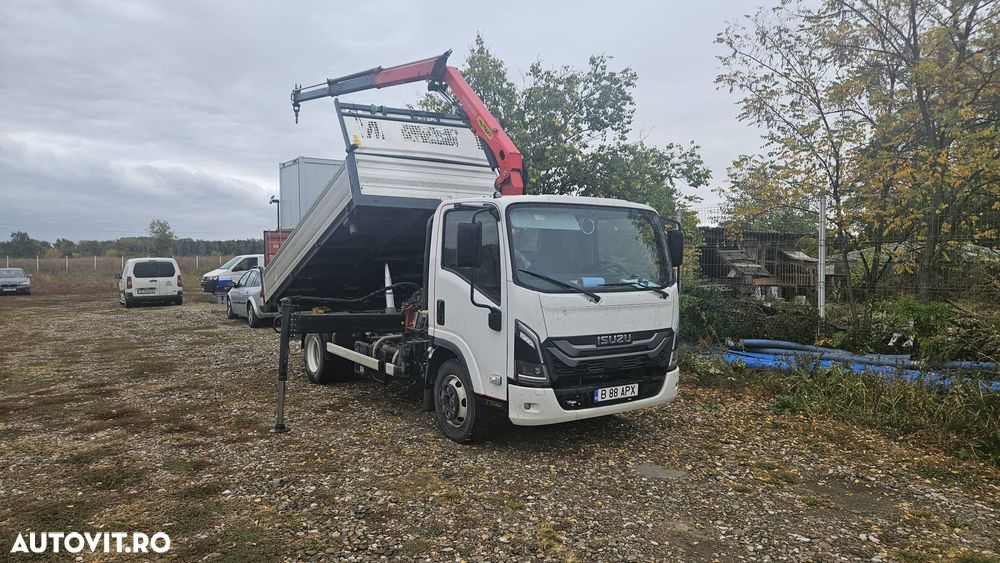 Isuzu M30 Basculabil cu macara - 1