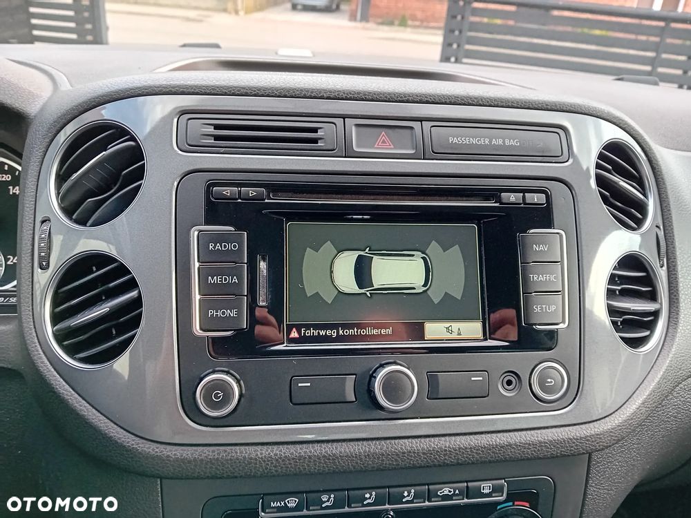 Volkswagen Tiguan 2.0 TDI 4Mot Sport DSG - 24