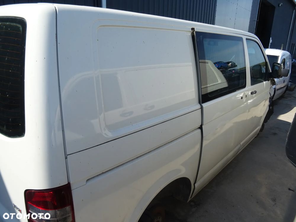 Volkswagen transporter T5 2004 na części maska klapa drzwi zderzak błotnik - 2