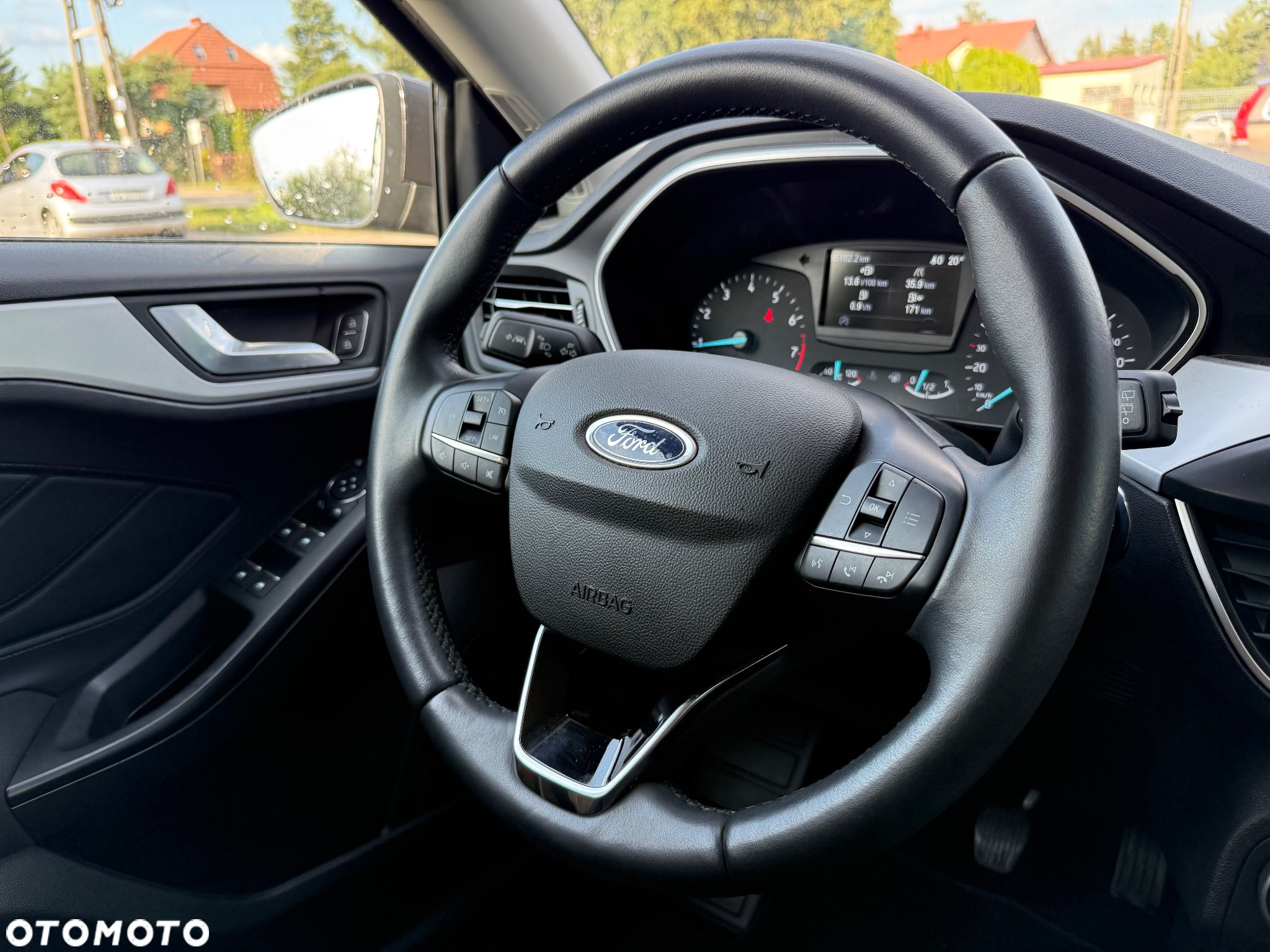 Ford Focus - 22