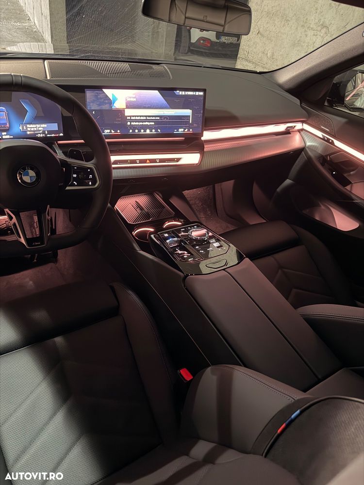 BMW Seria 5 520d Aut. - 11