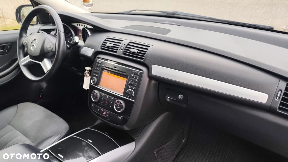 Mercedes-Benz Klasa R 320 CDI L 4Matic 7G-TRONIC - 21