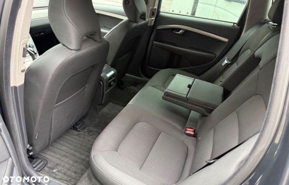 Volvo V70 D2 Geartronic Powershift Kinetic - 10