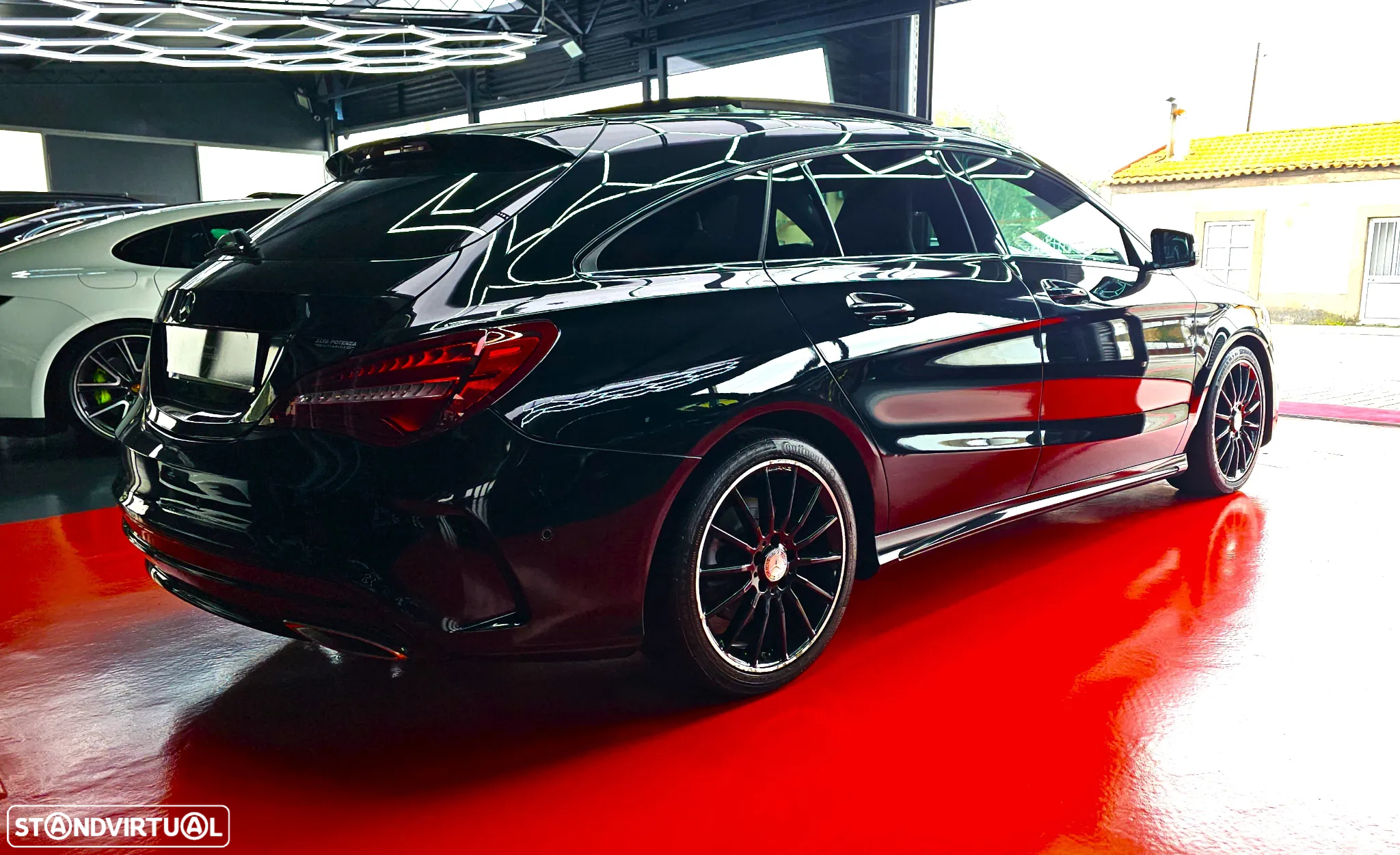 Mercedes-Benz CLA 220 Shooting Brake d 7G-DCT AMG Line - 8
