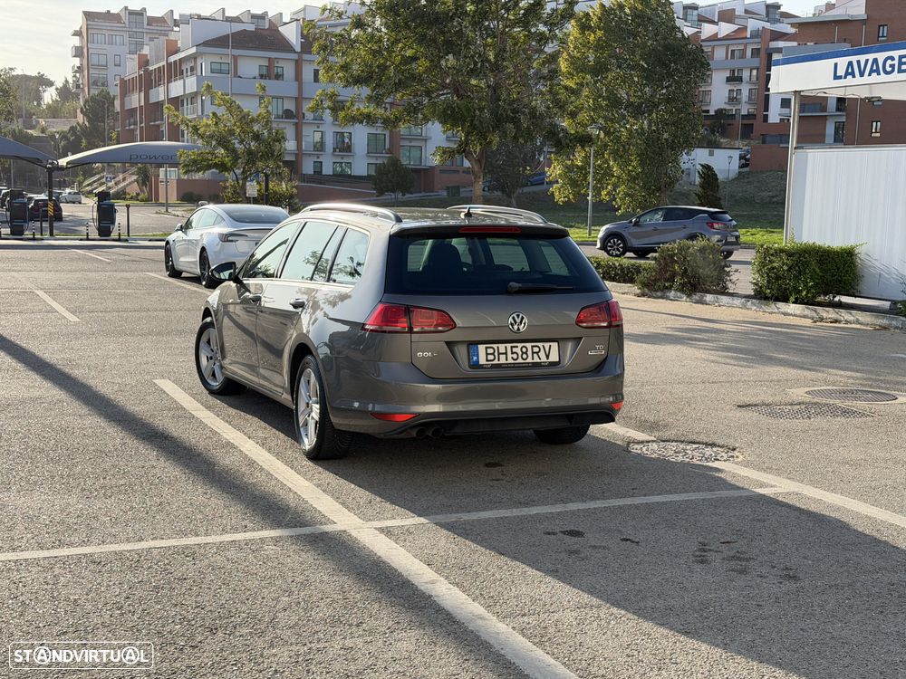 VW Golf Variant 2.0 TDi Confortline DSG 119g - 7