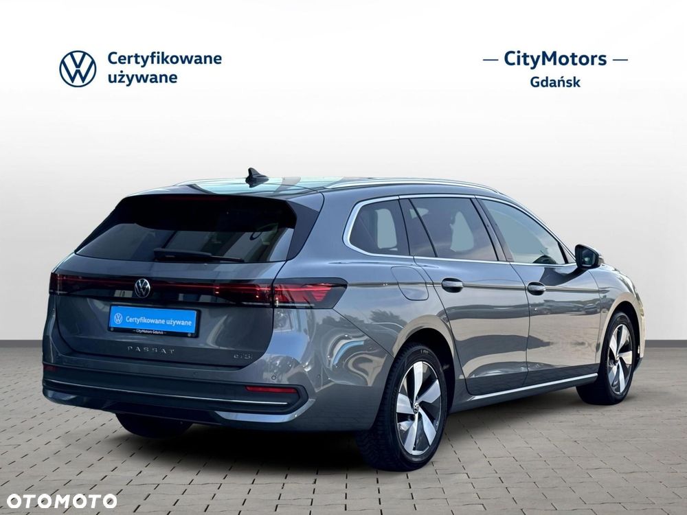 Volkswagen Passat - 6