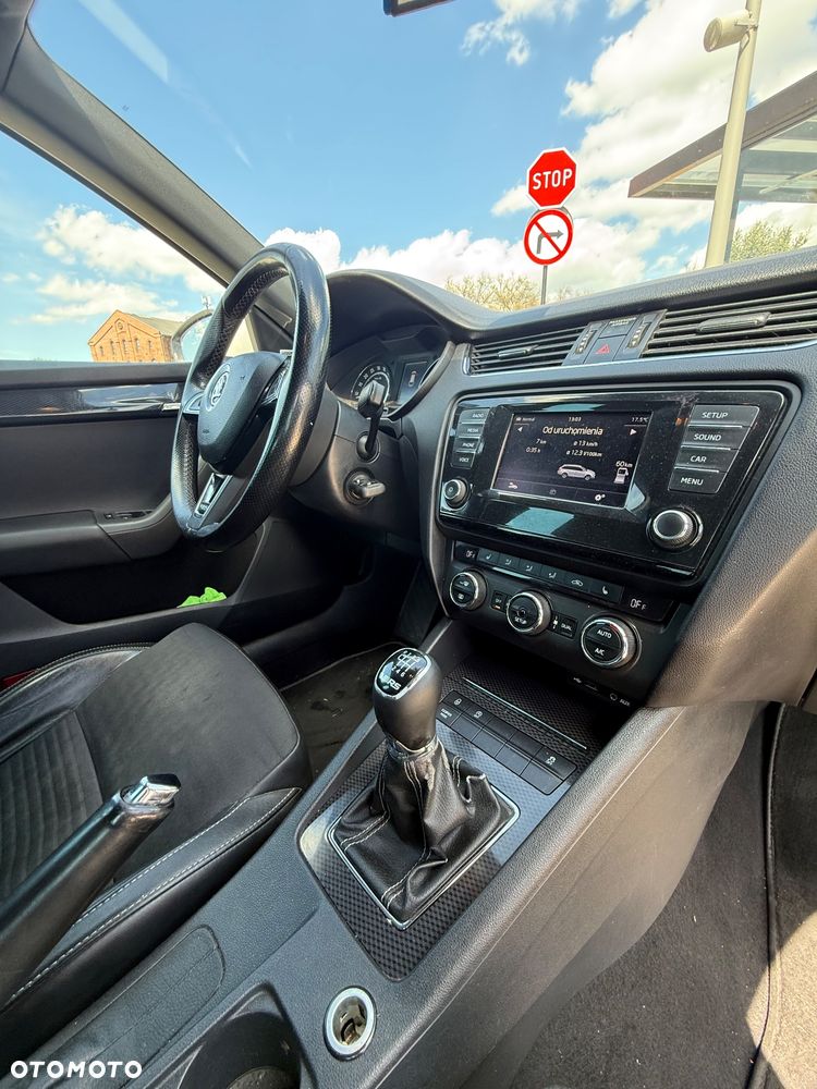 Skoda Octavia 2.0 TDI (Green tec) RS - 19