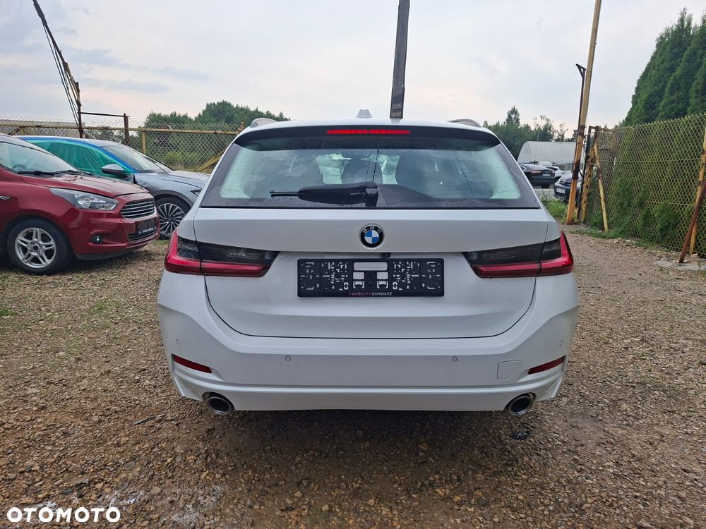 BMW Seria 3 320d xDrive MHEV Luxury Line - 15