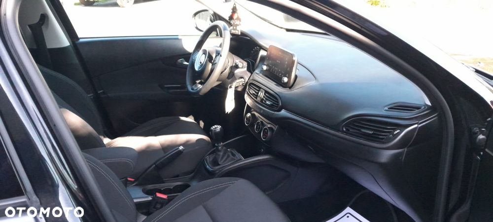 Fiat Tipo 1.4 T-Jet 16v Sport - 19