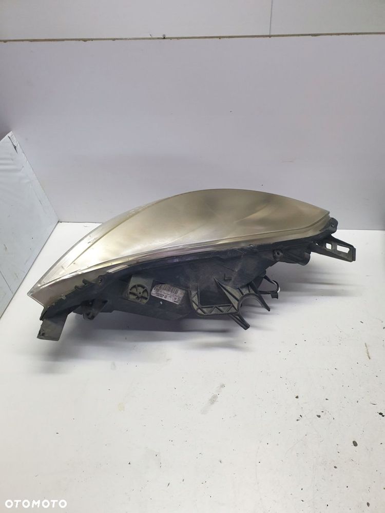 REFLEKTOR LAMPA PRZEDNIA PRAWA PRZÓD PRAWY EU PEUGEOT PARTNER II 2011 ROK - 5