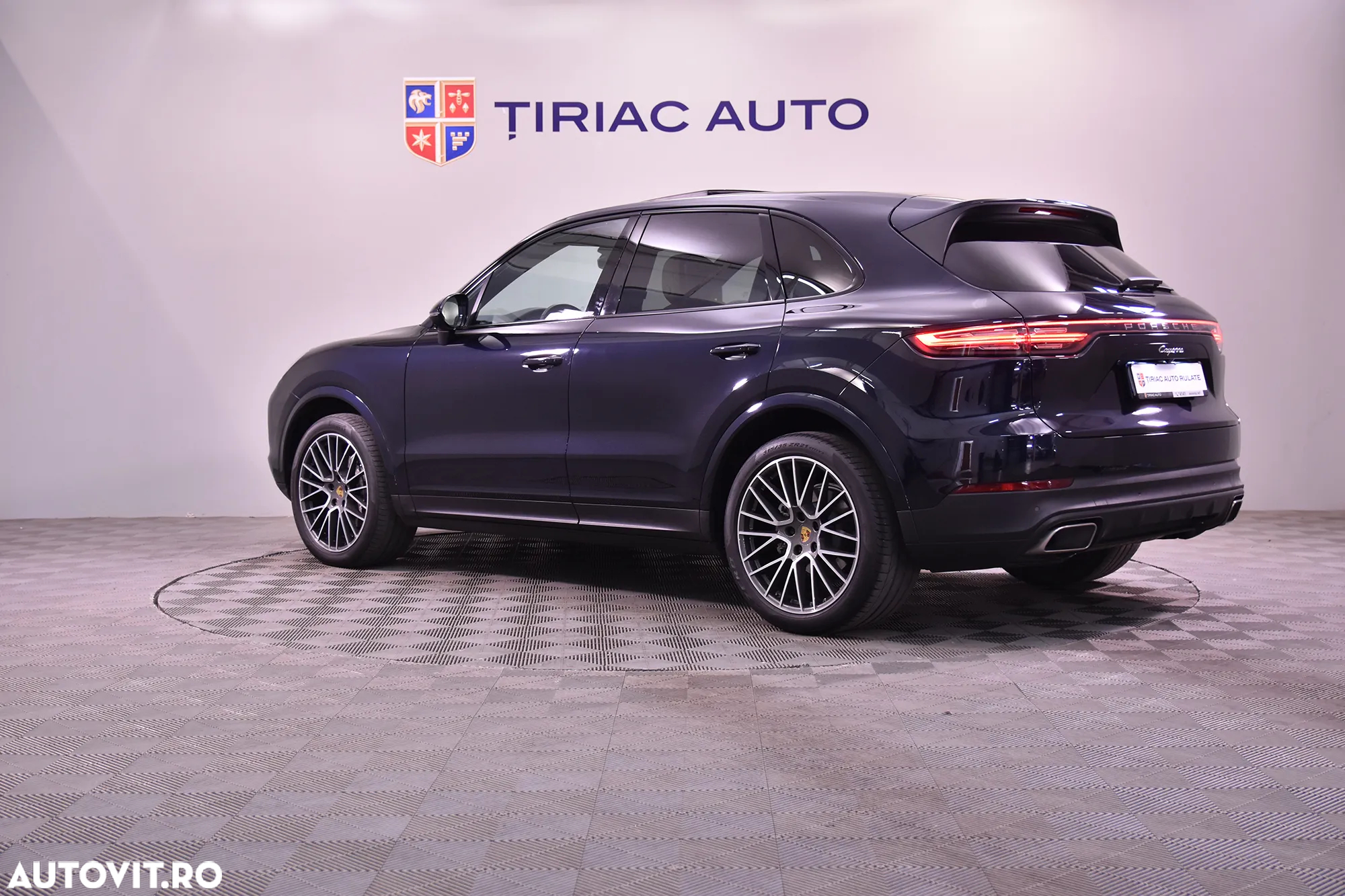 Porsche Cayenne - 3