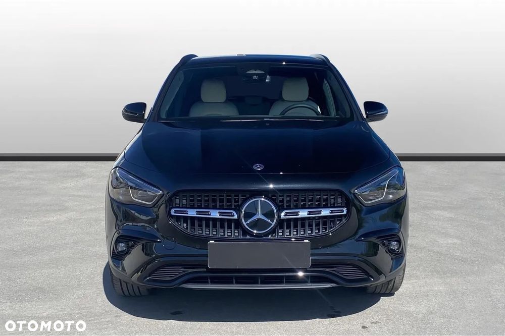 Mercedes-Benz GLA 200 mHEV Progressive 7G-DCT - 2