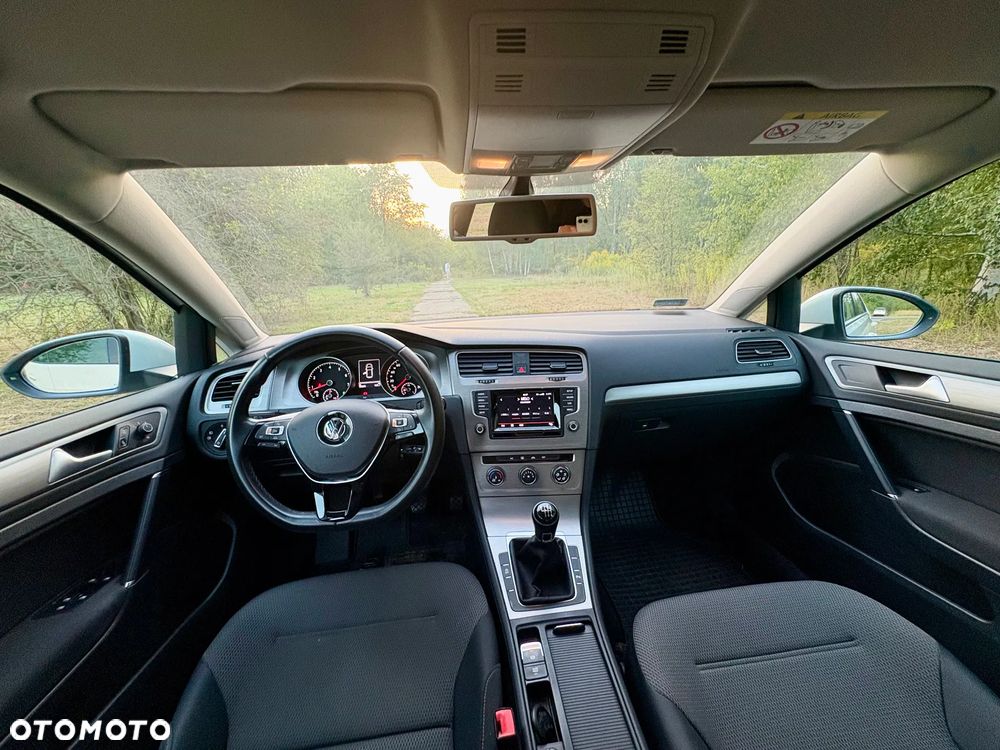 Volkswagen Golf 1.2 TSI BlueMot Comfortline - 4