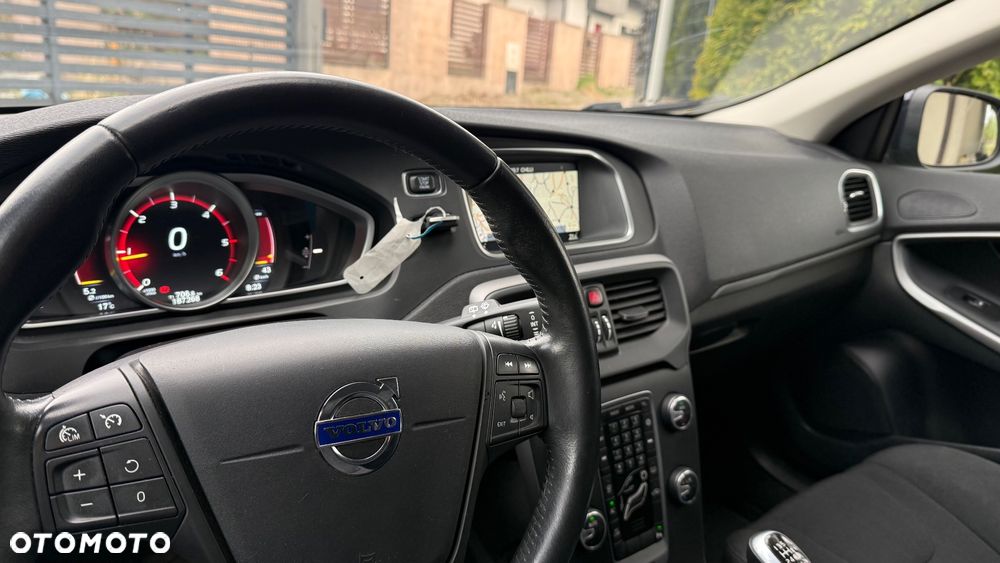 Volvo V40 D2 Summum - 25