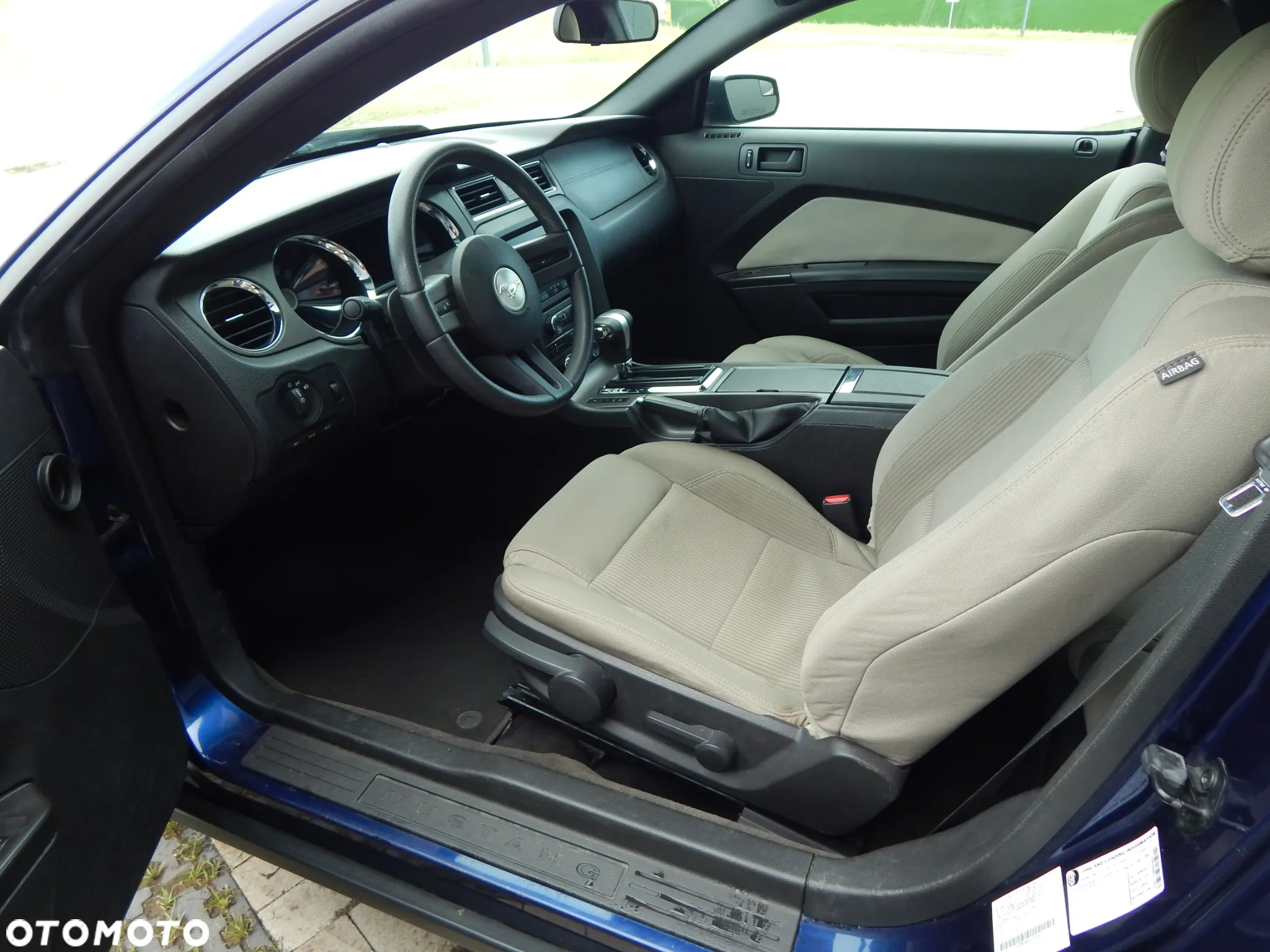 Ford Mustang 3.7 V6 Premium - 19