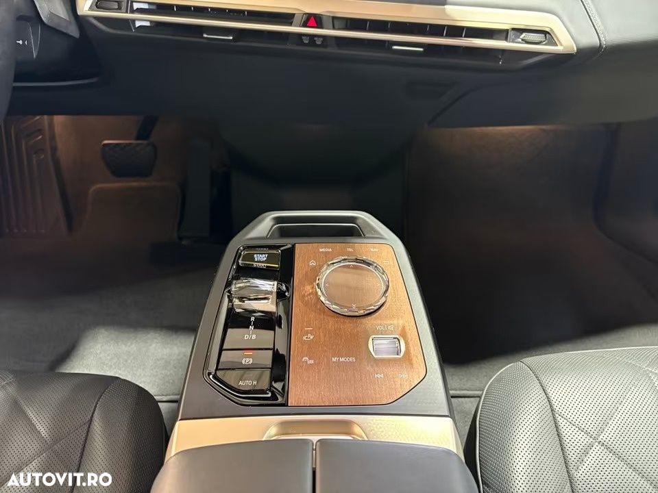 BMW iX xDrive40 - 12