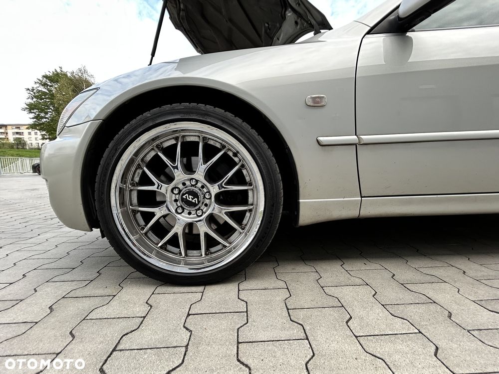 Lexus IS 200 Classic - 22