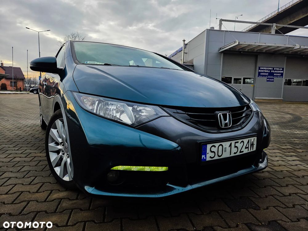 Honda Civic 1.8 Executive NAVI - 1