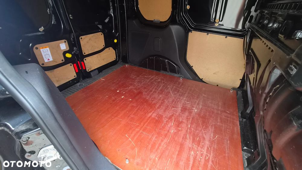 Ford Transit Connect - 21