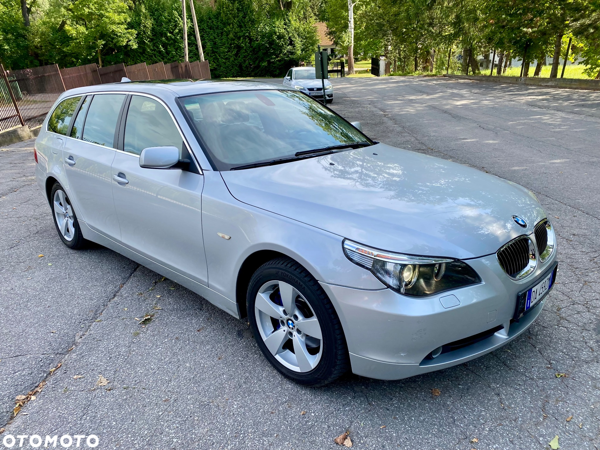 BMW Seria 5 530xd Touring - 8